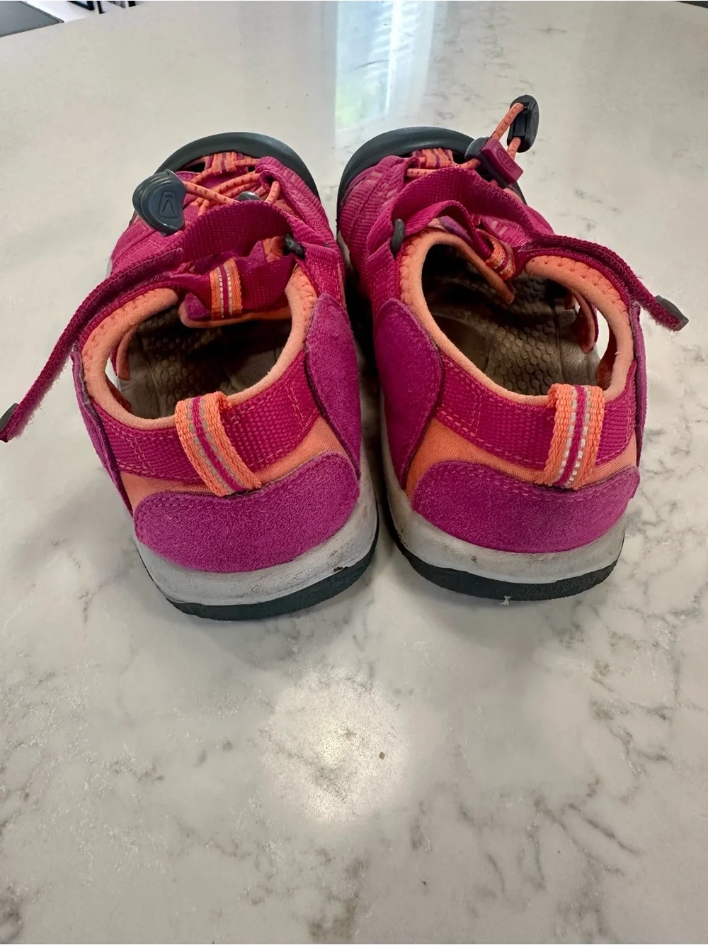 KEEN Newport H2 Big Girls Size 5 Pink Hiking Sandals Water Shoes